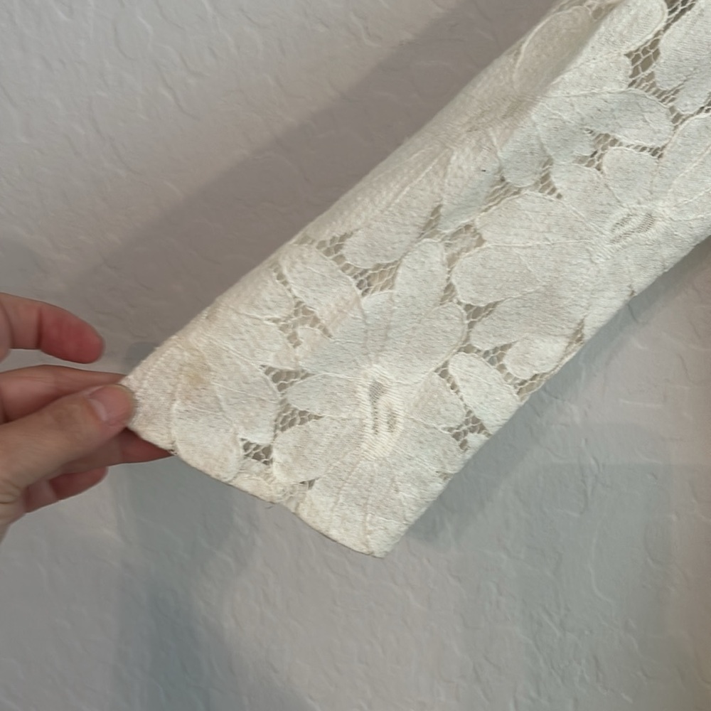 Vintage 1960s White Lace Dress Size Small. - Picture 5 of 9